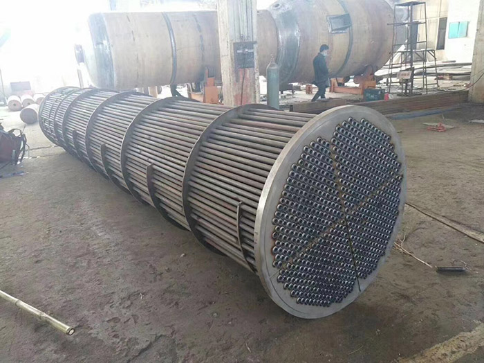 非標(biāo)設(shè)備(圖1)