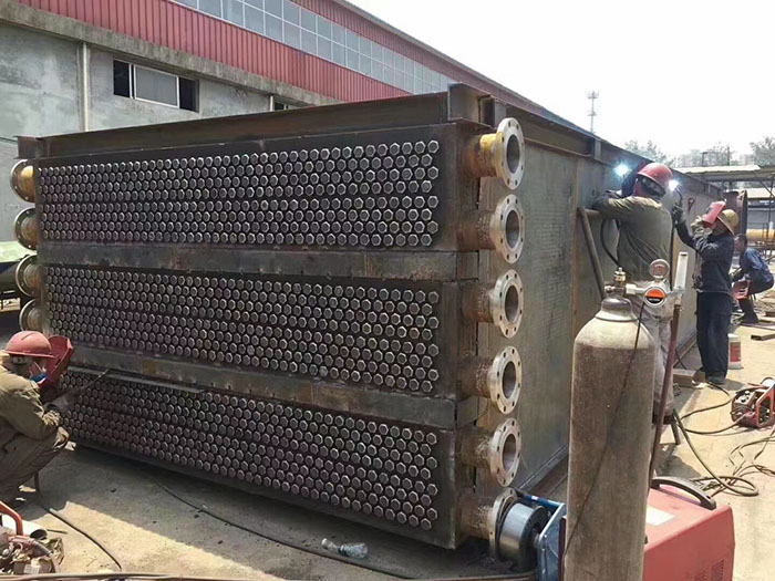 非標(biāo)設(shè)備(圖1)